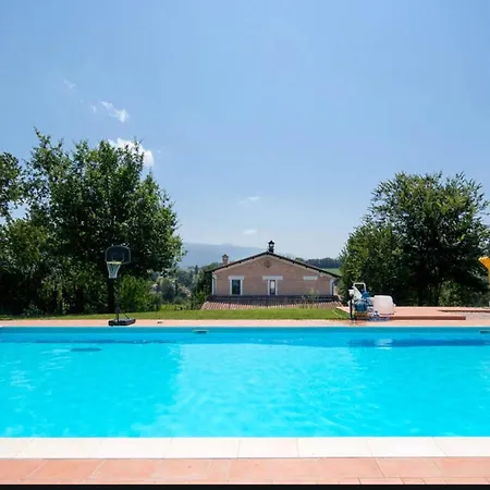 Lejlighed One Bedroom With City View Private Pool And Furnished Terrace At Spoleto